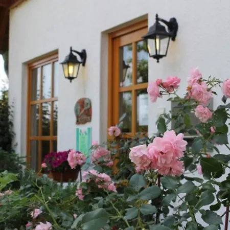 In Germany With Garden Terrace Appartamento Bredenborn
